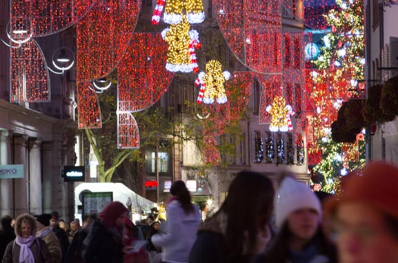 Iluminación decorativa de calles, plazas y espacios urbanos