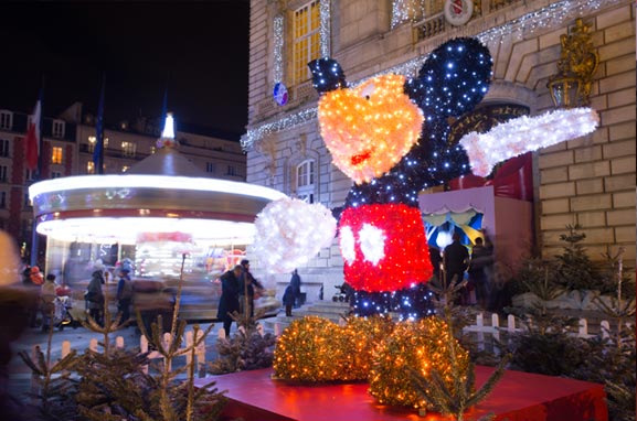 Iluminación decorativa en volúmenes, formas y figuras 3D.